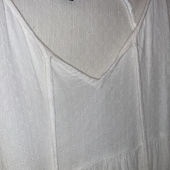 Flowy White Blouse - Picture 2 of 4